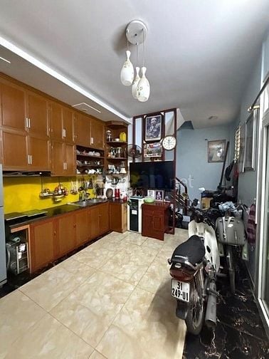 NHÀ HOA LÂM - LONG BIÊN - KHU HIẾM NHÀ BÁN.