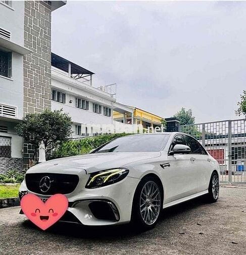 Mercedes Benz E Class 2016 E300 AMG - 87000 km