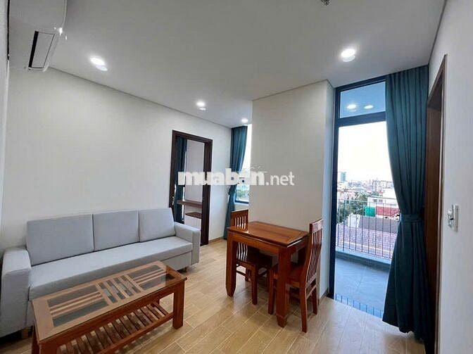 Cho thuê căn hộ 1 phòng ngủ ngay trung tâm thành phố