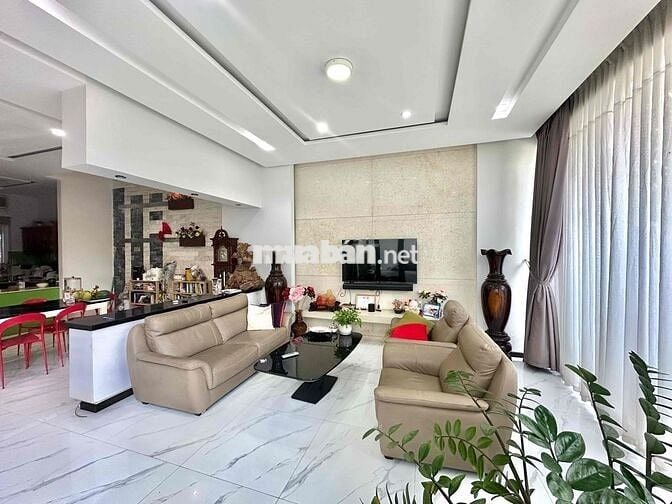 nhà nguyên căn Gần Nguyễn Văn Linh 4 PN - 4 Wc - gần Sân Bay