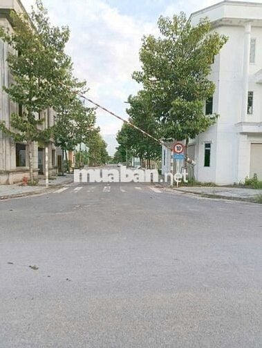Bán đất full thổ cư kcn nam tân uyên 4,5x16 phường uyên hưng tân uyên