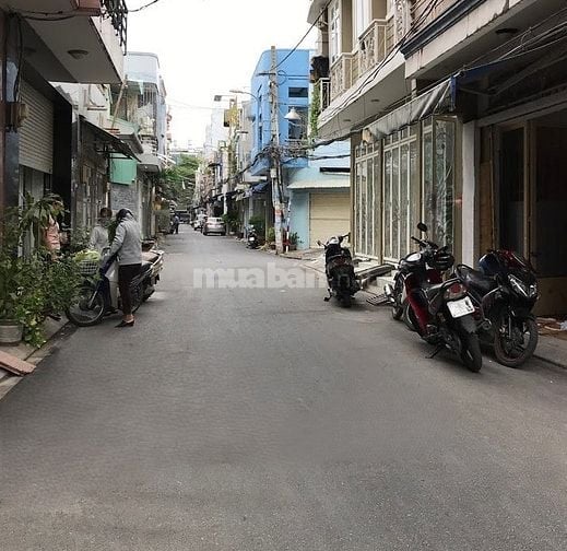 Nhà MT Nguyễn Lộ Trạch 4x19m cấp 4 khu dân trí, gần Chợ, Nhà thờ 