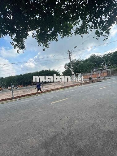 Chính chủ cắt lổ, 179m2 Bến Cát . Giá Cắt lỗ  cách QL13 1km