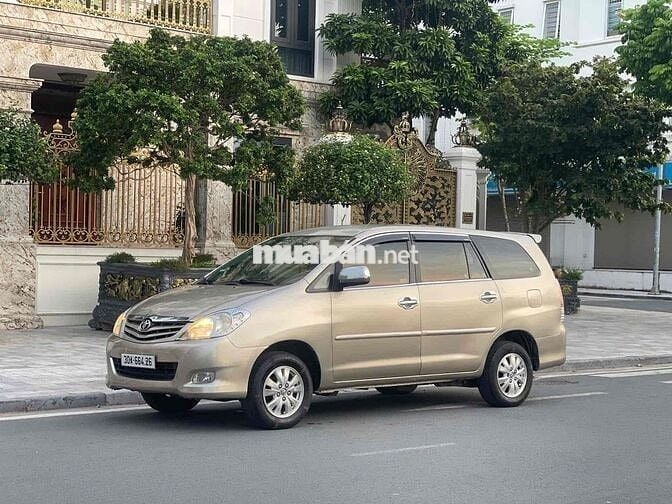 Toyota Innova 2012 bản G cực đẹp