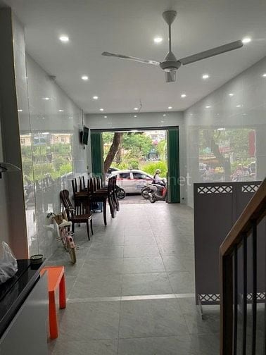CHÍNH CHỦ CHO THUÊ CỬA HÀNG KHÔNG QUA MÔI GIỚI 