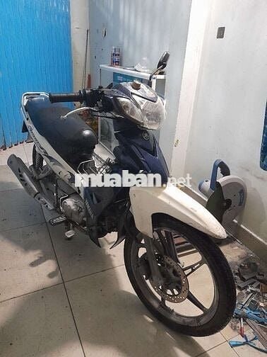 Sirus nhật giá xe tàu , máy êm thì thầm