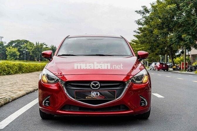 Mazda 2 2019 Premium Sedan nhập thái màu đỏ