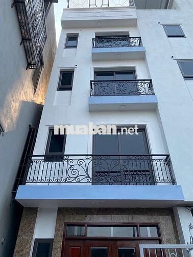Bán nhà trung tâm Thạch Bàn, Long Biên, dt 48M² x 5 tầng. Mới toanh.