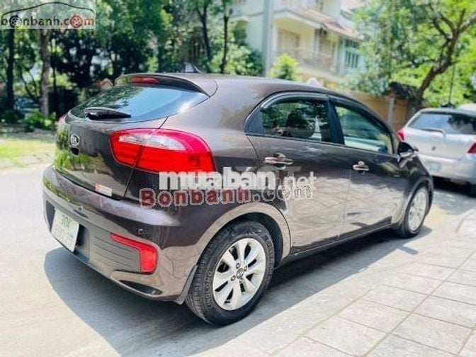 Kia Rio 1.4 AT 2014