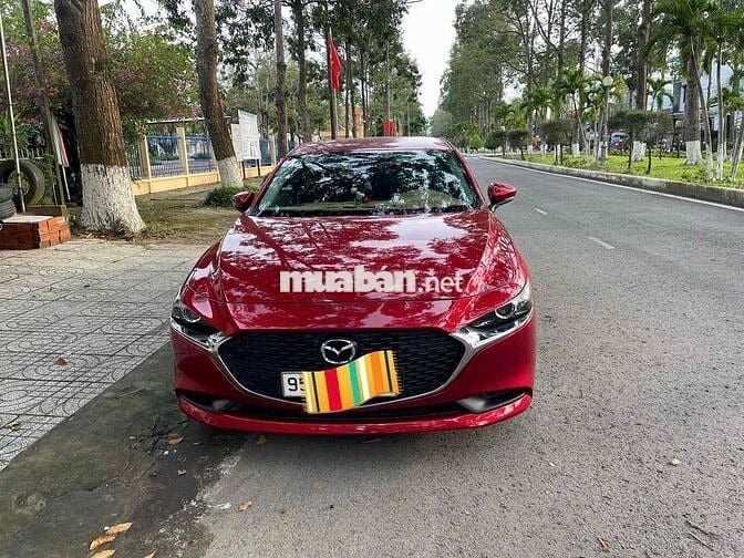 Mazda 3 2020 1.5L Deluxe - 90000 km