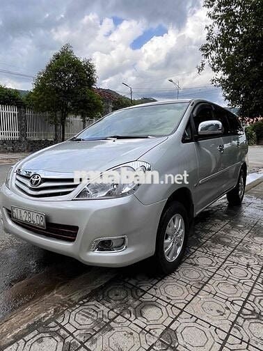 Toyota Innova 2011 G