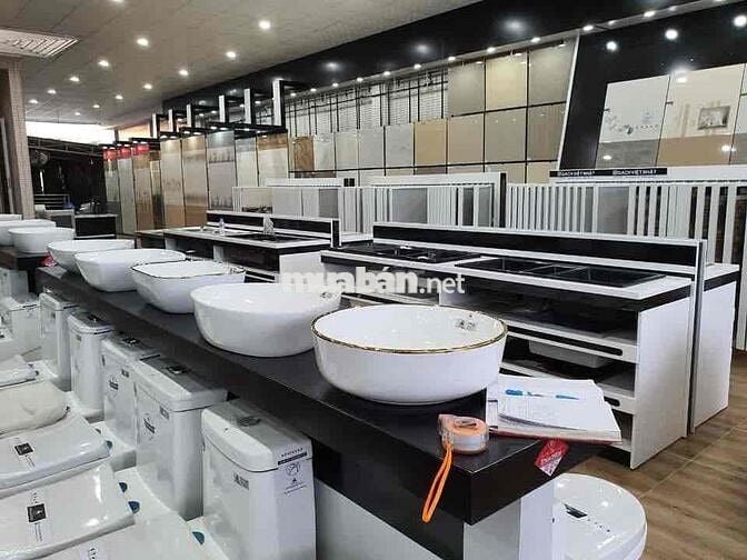 ✅ Cho thuê mặt bằng Nguyễn Hữu Thọ - ngang 10m - 250m2