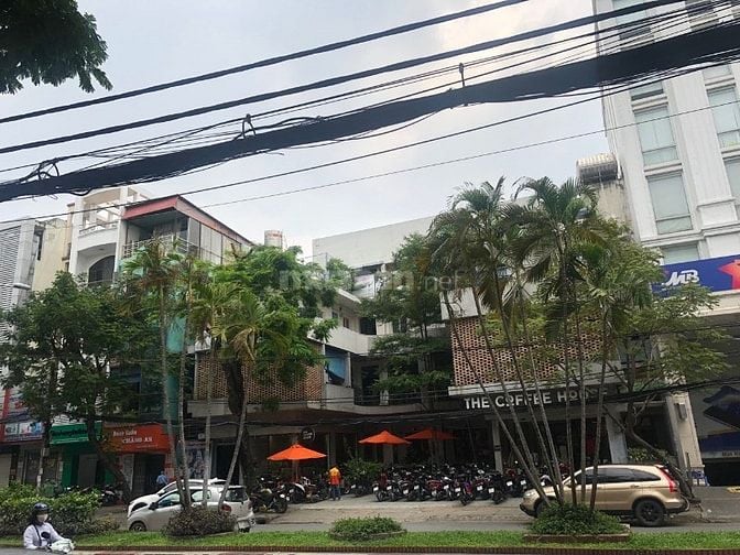 Bán tòa nhà 700 m2,  mặt tiền khu Bàu Cát, P.14, Tân Bình - 140 Tỷ