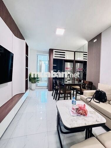 Hiếm có khó tìm tập thể Cầu Giấy, sát phố lớn, tiện ích, 60m2, 3.x tỷ
