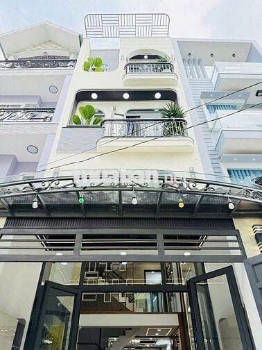 NHANH TAY CỰC HOT! 14A Thành Thái - Quận 10 - nhà mới tinh 6 phòng đẹp