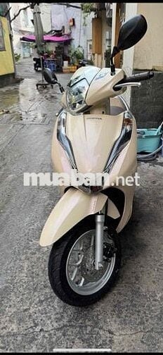 hon đa xe lead 125 màu vàng kem đời 2018