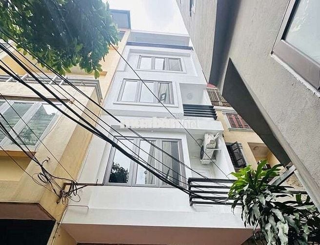 Nhà đẹp Võ Chí Công, tầm tiền hiếm dễ quyết: 5 tầng 4 ngủ giá 8,1 tỷ
