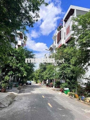 đất khu phân Lô đường 10m + vỉa hè  full thổ cư