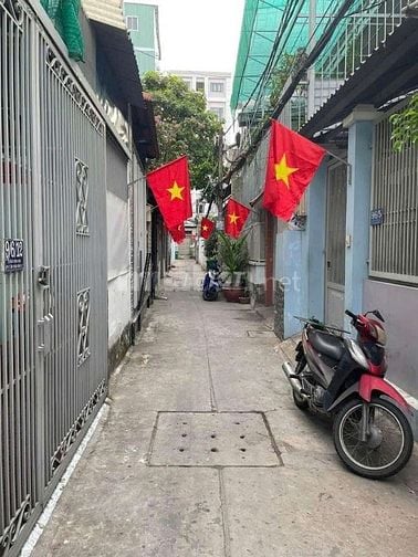 Chính chủ cầ bán nhà hẻm  đường Bùi Văn Ba, P.Tân Thuận Đông, Q7.