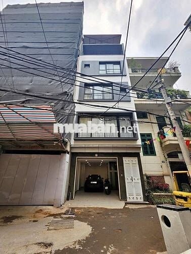 NHÀ BỒ ĐỀ, 35M, GARA Ô TÔ, THANG MÁY, NHỈNH 8 TỶ