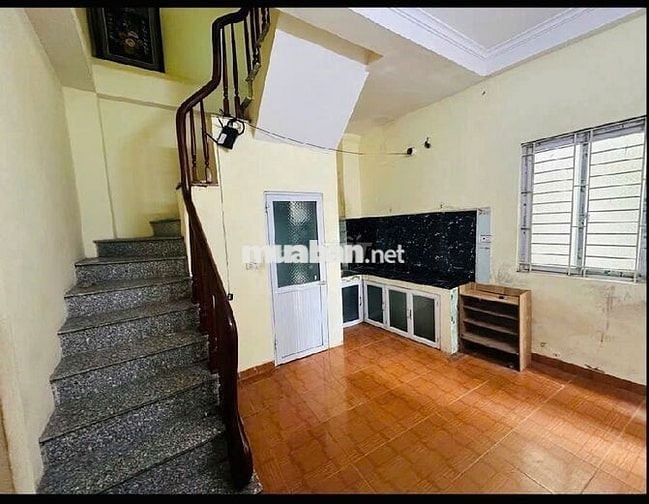 bán nhà gần ngã tư chợ vân canh 30,2m , 2 ngủ, 2 vê sinh