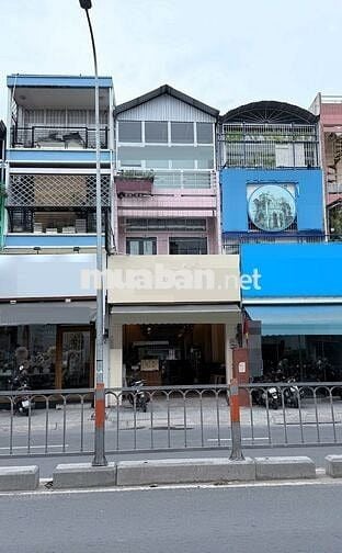 Mặt Tiền Phan Văn Trị 4,5mx18m 2 lầu giá 35 triệu.
