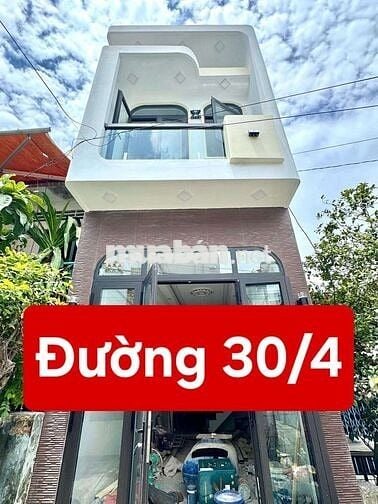 NHÀ TRỆT LẦU - HẺM 7M, ĐƯỜNG 30/4