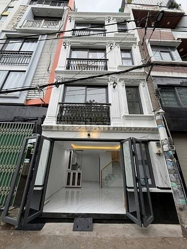 Bán gấp nhà riêng đường Đồng Nai,p2, Tân Bình. Giá 3,1tỷ. Hẻm xe hơi