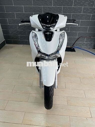 Honda SH125 date 2025 Trắng Bs Sài Gòn