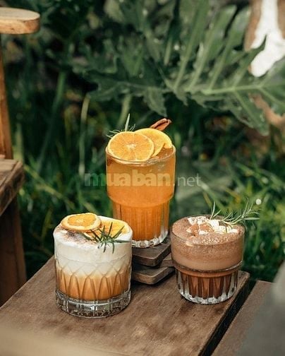  Tuyển nhân viên bán trà sữa tại quán có làm xoay ca cho sinh viên