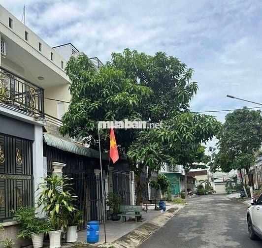 Cho thuê nhà gần ngã 3 ông xã Tân Đông Hiệp.