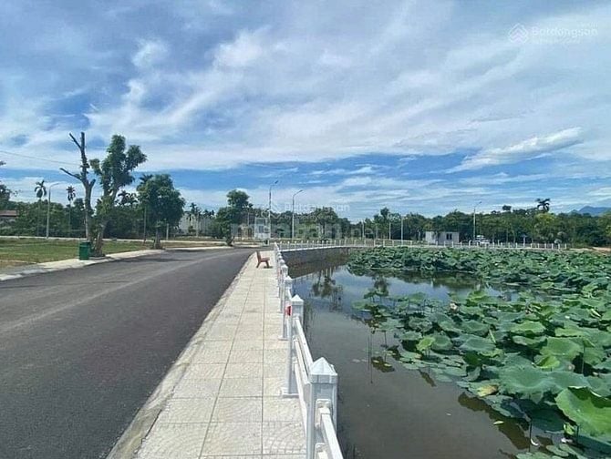 Chính chủ cần bán gấp 100m2, MT 5.5m đất ô tô tránh 2.5 tỷ