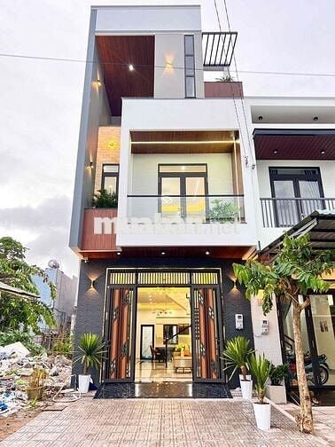 Siêu Phẩm Hồng Loan Tuyệt Đẹp tại đường D15