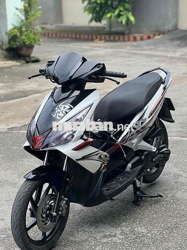 🌈Xe honda Airblade 2010 màu trắng len ken 95 %