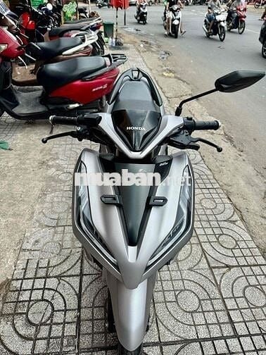 🔴🔴 Vario 150 bạc đen đký 2021 xe đẹp có trả góp