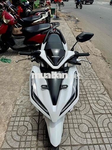 ✳️✳️ Vario 125 trắng đen 2021 xe đẹp có trả góp