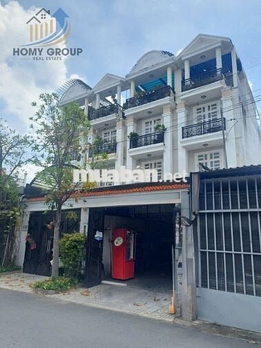 NHÀ SÂN RỘNG 7 CHỖ 1T3L KDC HỒNG LONG 4PN