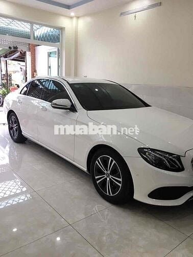 Mercedes Benz E Class 2020 E180 - 22000 km