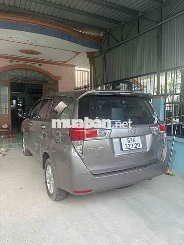 Toyota Innova 2017 số sàn xe gia đình