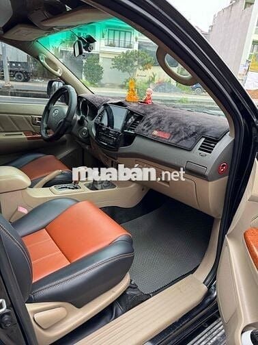 Toyota Fortuner 2011 2.7V - 109000 km chính chủ