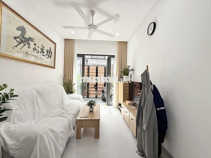 Hiếm gặp, 2 tầng BTCT, 40m2, mặt tiền Nguyễn Lâm, P3 Bình Thạnh, 6,5tỷ