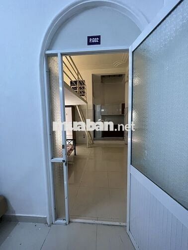Căn full nội thất - gác đứng - tầng trệt