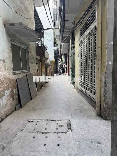 Hot hot! Tây Sơn, 50m ra phố, 2 thoáng, gần hồ, nhà dân xây.28m. 6,2ty