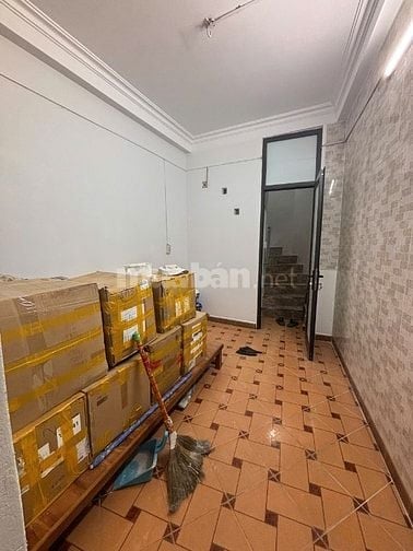Bán nhà riêng 16m2 chính chủ tại Hoàng Mai. 0888169chínbatám