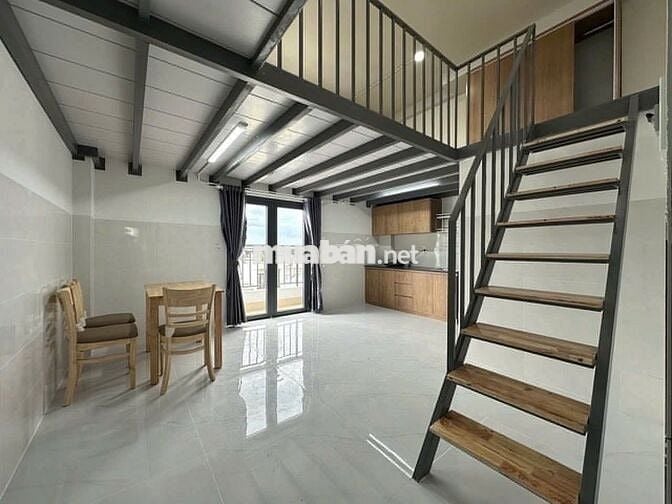 GÁC CAO - QUẬN 7 - Ở 3 4 BẠN THOẢI MÁI