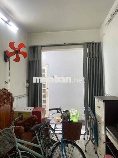nhà sổ hồng riêng sử dụng 30m2 giá hơn 1tỷ ngay bến xe miền tây