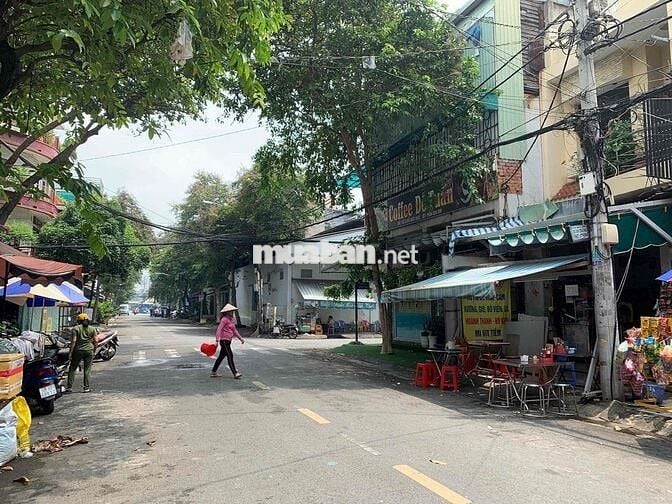 Mặt Tiền Đường Khu Họ Lê - 100m2 - 3 tầng - Nhà Mới - Thuê Lâu Dài