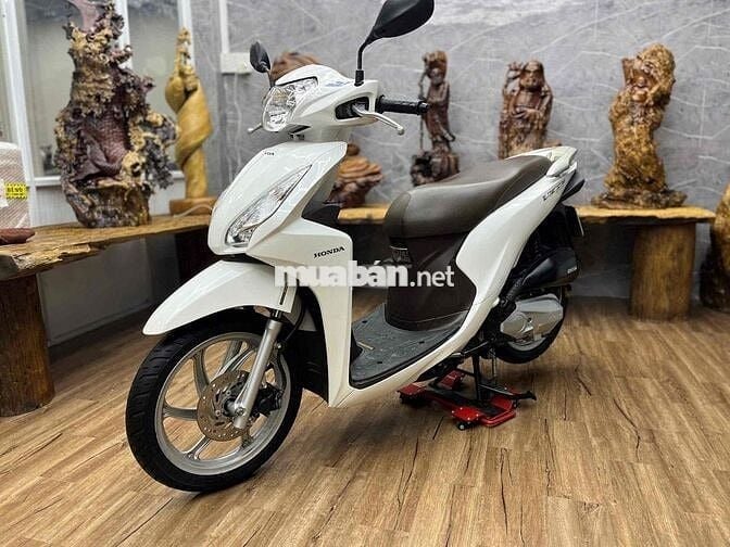 👉Vision mẫu 2017 chính chủ bstp máy zin êm