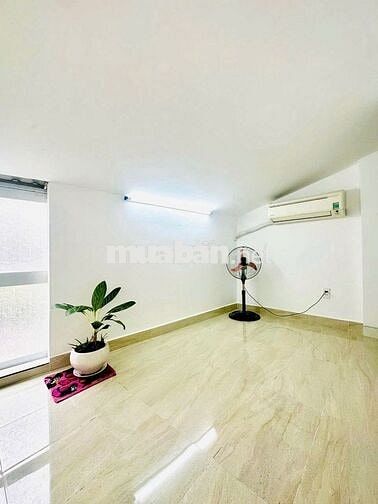 Cho thuê MTKD Hồ Văn Huê 4x10m, 2 tầng giá 15 triệu