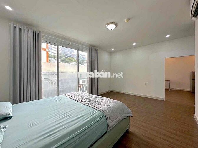 1 PN tách bếp, rộng 70m2, mặt tiền Lê Văn Sỹ, toà nhà có bảo vệ